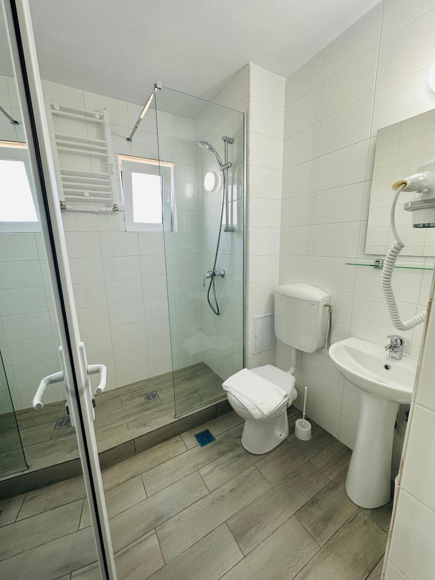 Casa Barina Costinesti Hotell Eksteriør bilde